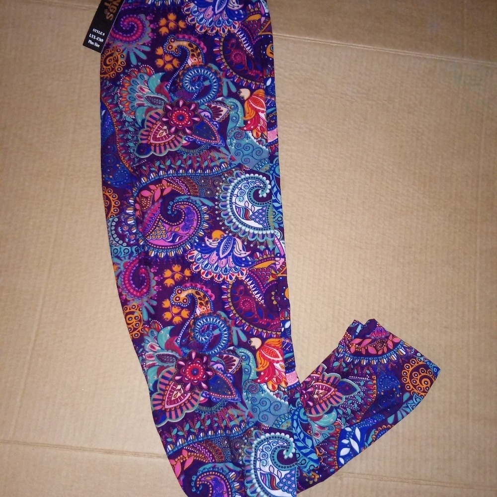 " Candyland Paisley" leggings